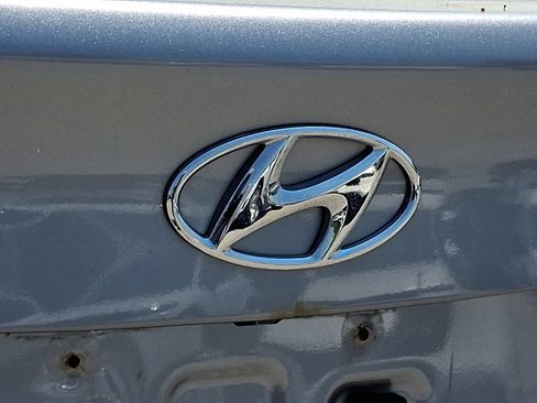 Used 2016 Hyundai Elantra SE w/ Option Group 02 FWD image 30