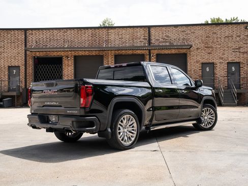 Used 2019 GMC Sierra 1500 Denali w/ Denali Ultimate Package AWD/4WD image 2