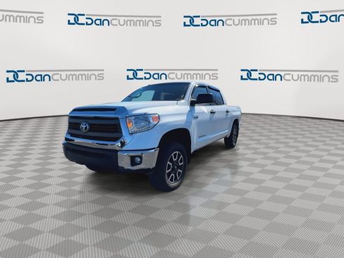 Used 2016 Toyota Tundra SR5 w/ TRD Off Road Package AWD/4WD image 4