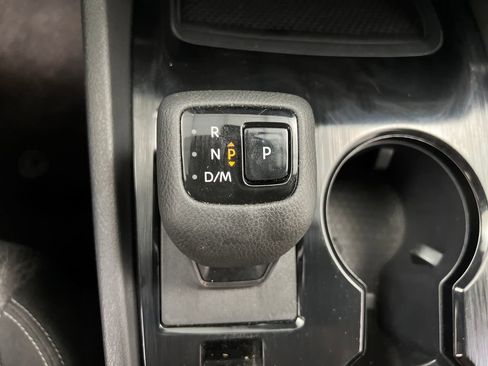 Used 2024 Nissan Rogue SV AWD/4WD image 49