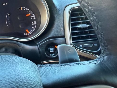 Used 2014 Jeep Grand Cherokee Limited image 30