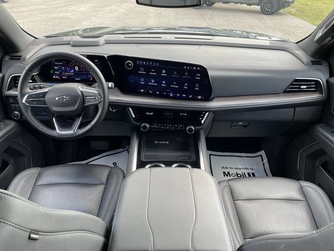 Used 2025 Chevrolet Tahoe Z71 AWD/4WD image 31
