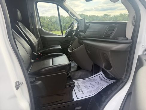 Used 2025 Ford Transit 250 148 Medium Roof w/ Exterior Upgrade Package RWD image 27