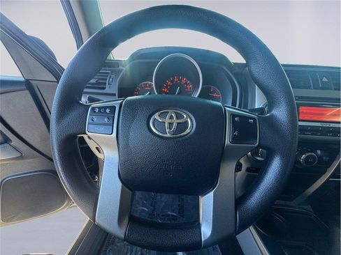 Used 2013 Toyota 4Runner SR5 image 13
