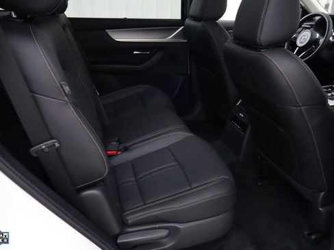 Used 2025 MAZDA CX-70 Plug-In Hybrid w/ Premium Pkg image 30