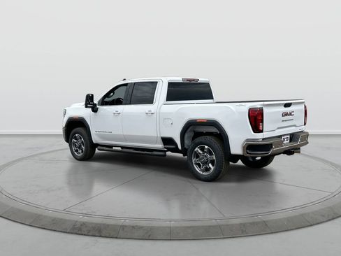 New 2026 GMC Sierra 2500 SLE AWD/4WD image 6