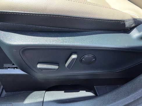 Certified 2022 Ford Escape SEL w/ Technology Package FWD image 10