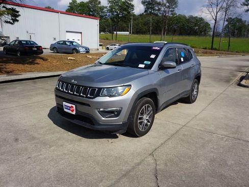 Used 2018 Jeep Compass Latitude w/ Popular Equipment Group image 24