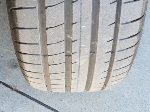 Used 2023 Ford Explorer Platinum w/ Premium Technology Package image 19