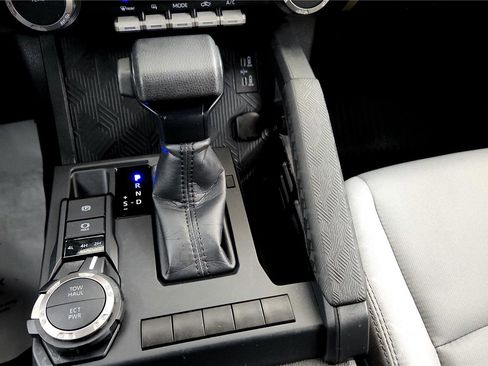 Certified 2025 Toyota Tacoma SR5 image 35