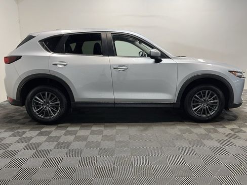 Used 2019 MAZDA CX-5 Touring image 4