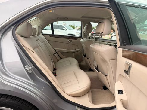 Used 2014 Mercedes-Benz E 350 Sedan image 30