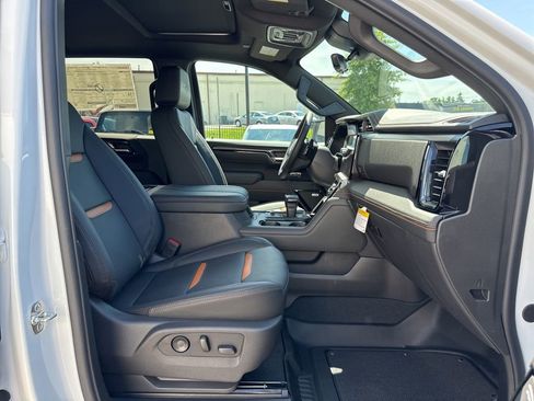 New 2026 GMC Sierra 1500 AT4 w/ AT4 Premium Package AWD/4WD image 19