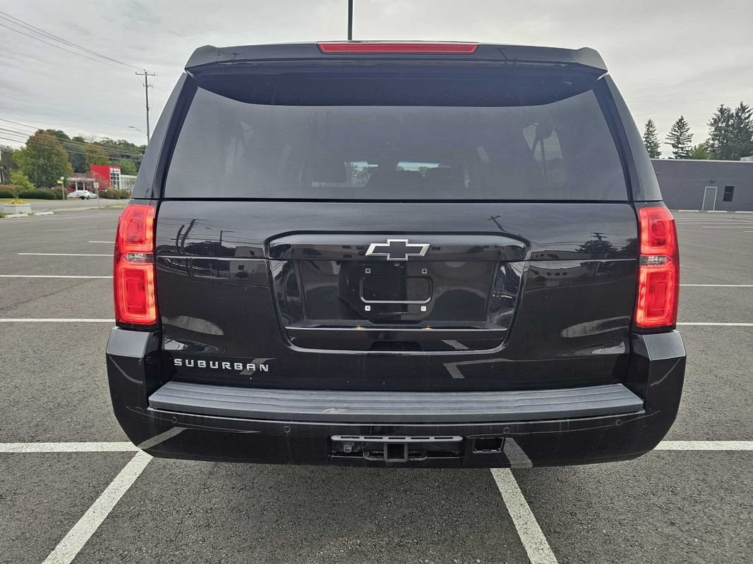 Used 2018 Chevrolet Suburban LT AWD/4WD image 7