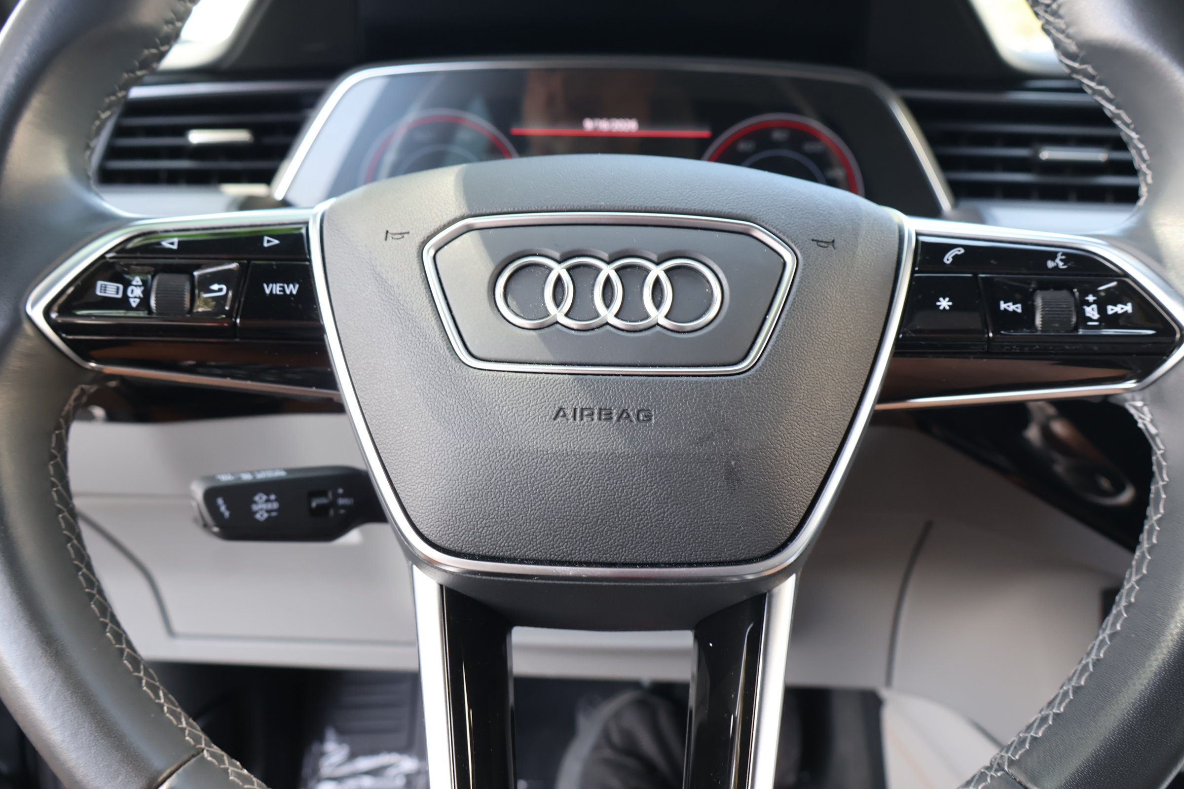 Used 2024 Audi Q8 e-tron Prestige w/ Prestige Package AWD/4WD image 24