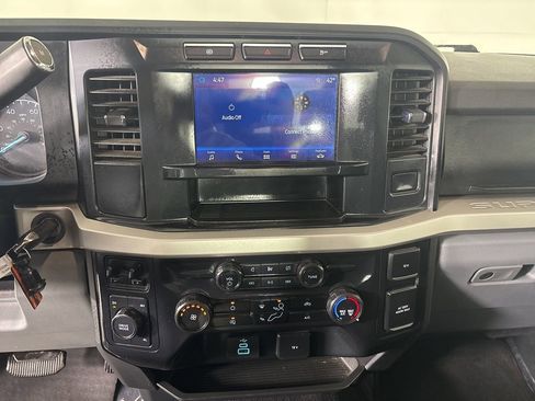 Used 2024 Ford F350 XLT image 15