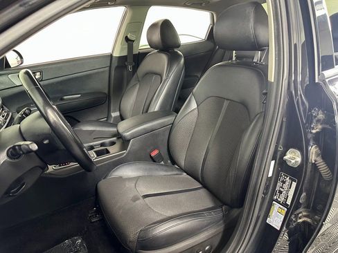 Used 2018 Kia Optima S w/ Panoramic Sunroof Package image 15