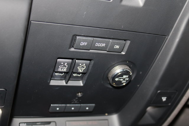Used 2020 Cadillac Escalade Platinum AWD/4WD image 44