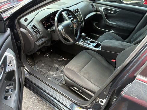 Used 2014 Nissan Altima 2.5 SV FWD image 7