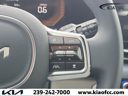 New 2026 Kia Carnival EX FWD image 25
