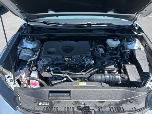 Used 2025 Toyota Camry LE FWD image 13