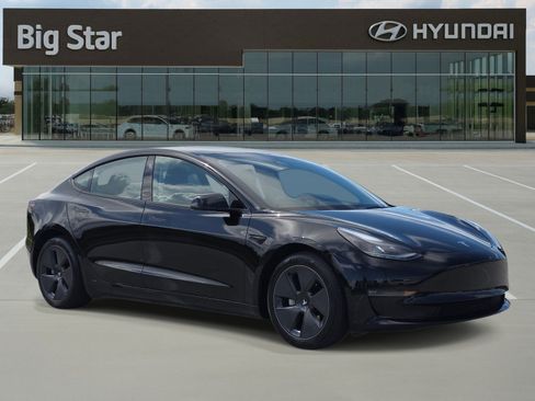 Used 2023 Tesla Model 3 Long Range AWD/4WD image 4