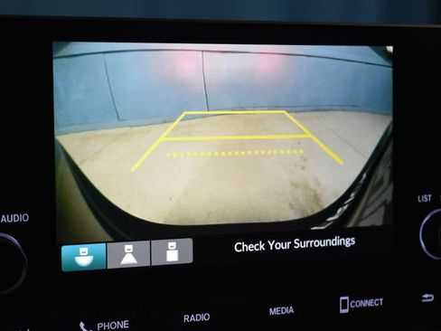 Used 2023 Honda CR-V LX image 12