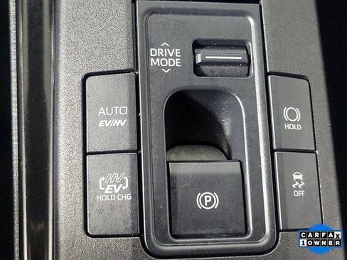 Certified 2024 Toyota Prius Prime SE image 22