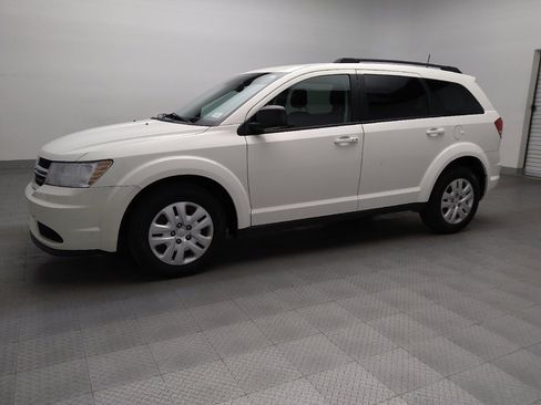Used 2018 Dodge Journey SE w/ Popular Equipment Group image 2