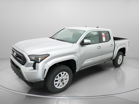 New 2026 Toyota Tacoma SR5 AWD/4WD image 2