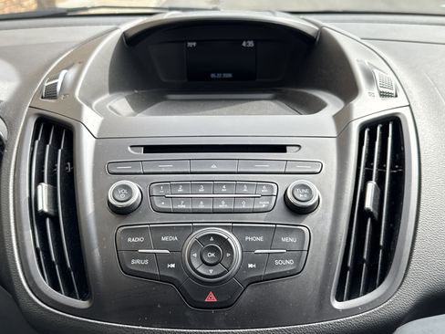 Used 2018 Ford Escape SE FWD image 17