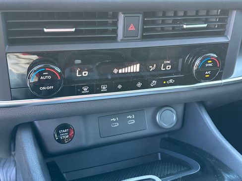 New 2026 Nissan Rogue SV image 31