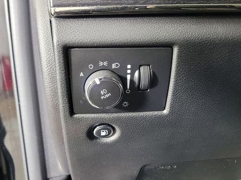 Used 2020 Jeep Grand Cherokee High Altitude image 21