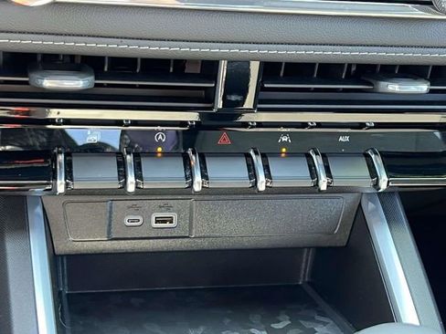 Certified 2024 Chevrolet Colorado LT w/ Advanced Trailering Package image 28