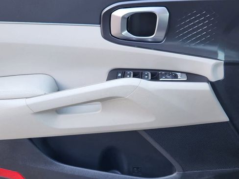 New 2025 Kia Sorento EX w/ Panoramic Sunroof Package image 17