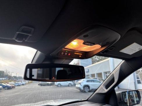 New 2026 GMC Canyon Elevation w/ Convenience Package image 26