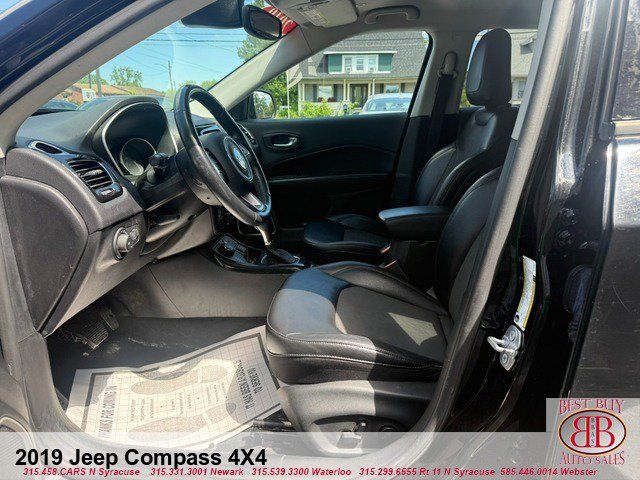 Used 2019 Jeep Compass Latitude AWD/4WD image 10