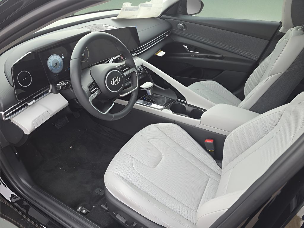 New 2026 Hyundai Elantra Limited FWD image 24