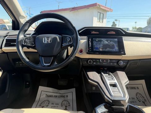 Used 2018 Honda Clarity Touring image 19