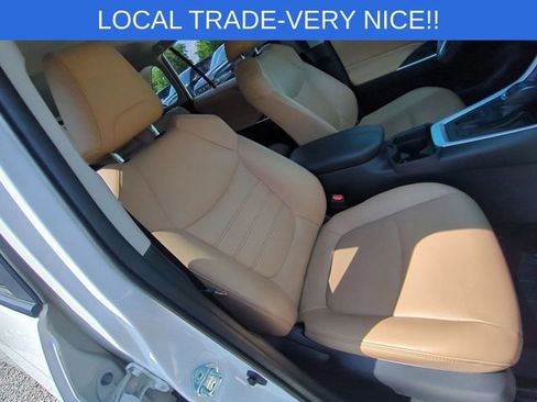 Used 2019 Toyota RAV4 XLE Premium w/ Cold Weather Package AWD/4WD image 35