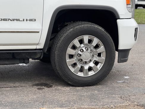 Used 2016 GMC Sierra 2500 Denali w/ Duramax Plus Package image 26