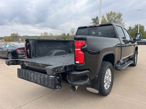 Used 2025 Chevrolet Silverado 2500 High Country w/ Technology Package image 6