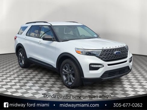 Certified 2021 Ford Explorer XLT w/ Equipment Group 202A RWD image 1