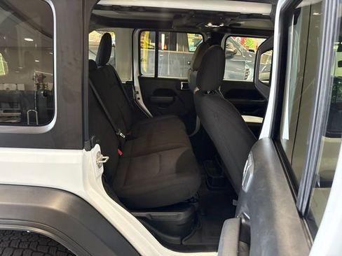 Used 2023 Jeep Wrangler Unlimited w/ Cold Weather Group AWD/4WD image 50