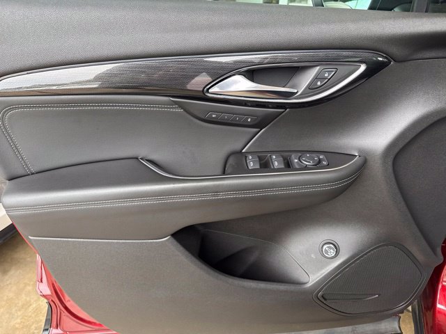 Used 2021 Buick Envision Essence w/ Sport Touring Package FWD image 7
