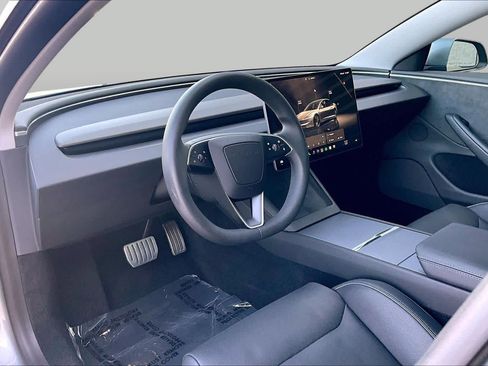 Used 2025 Tesla Model 3 Performance AWD/4WD image 15