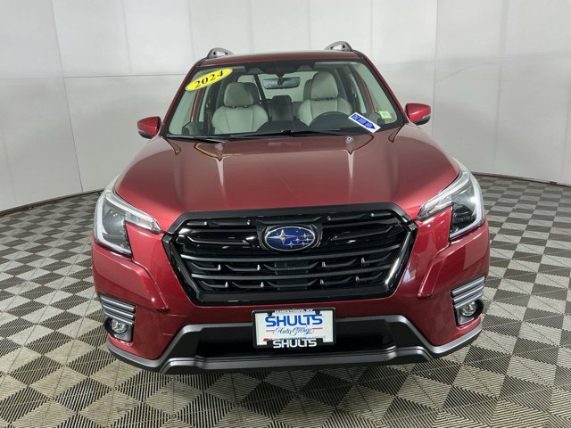 Used 2024 Subaru Forester Limited AWD/4WD image 3