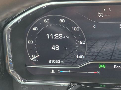 Used 2022 GMC Sierra 1500 SLT w/ SLT Premium Plus Package image 34