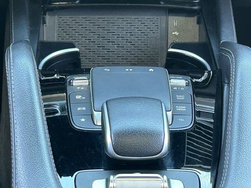 Used 2024 Mercedes-Benz GLS 450 4MATIC image 23