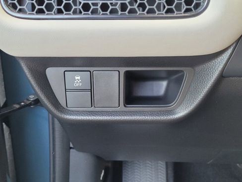 Certified 2024 Honda HR-V LX image 17